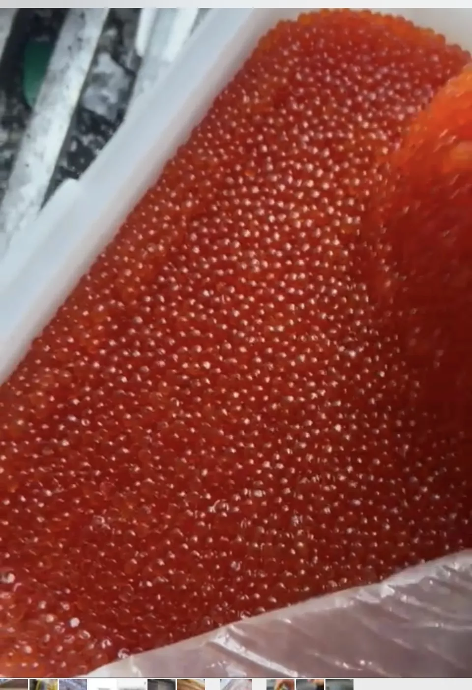 фотография продукта Икра лососевая соленая (горбуша)
